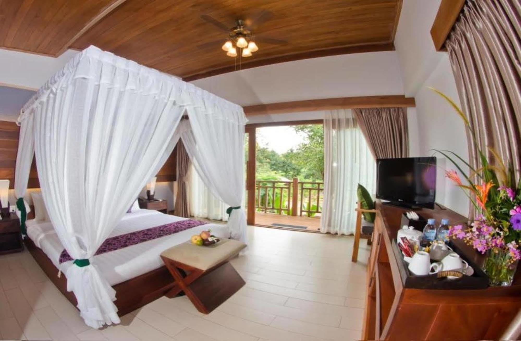 Mayura Hill Resort Sen Monourom Exteriör bild
