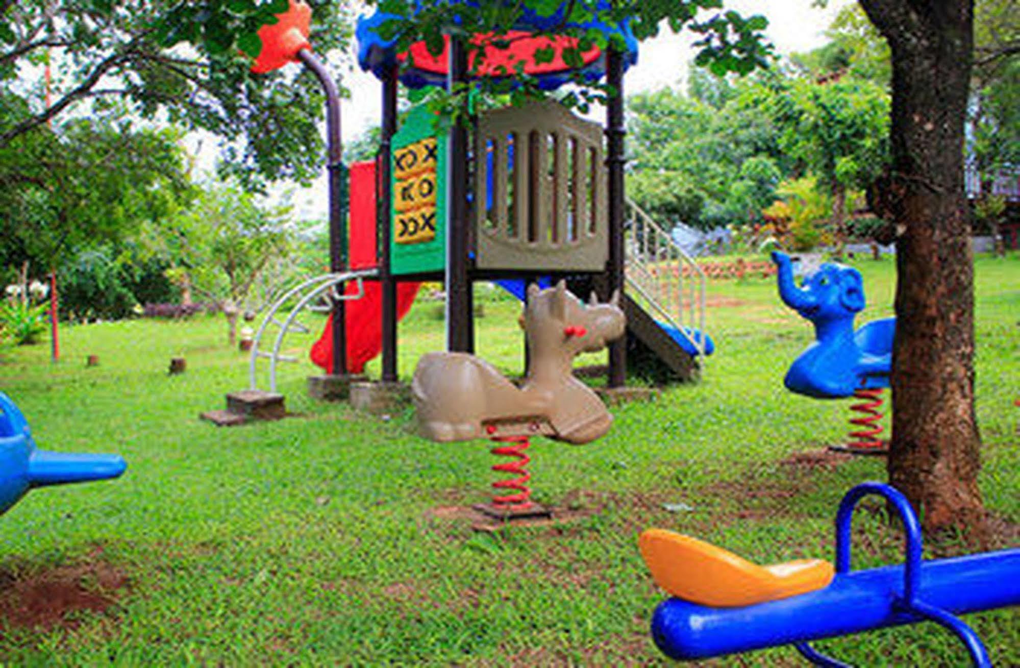 Mayura Hill Resort Sen Monourom Exteriör bild
